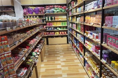 苗家铺子 融合传统风味的零食与酒类经营之道